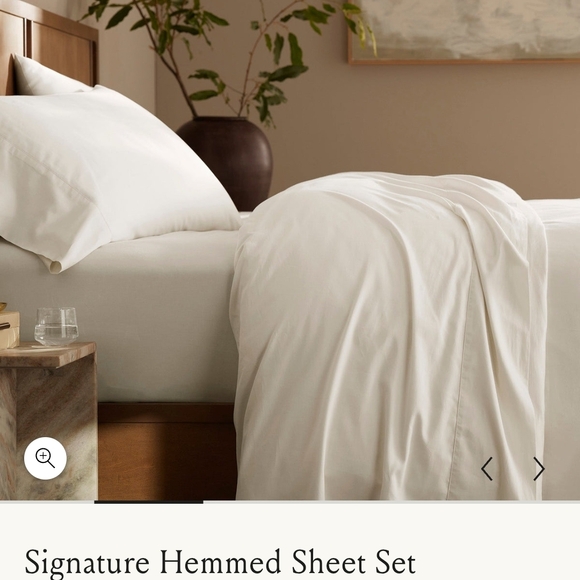 Luxurious White Sheet Set by Signature - Picture 3 of 10